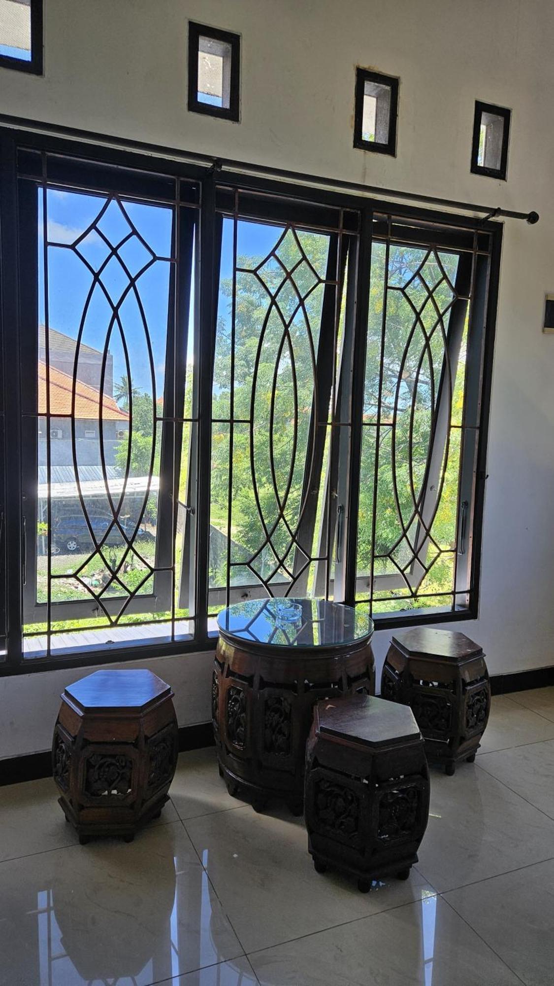 Fora Capsule Hostel Tuban Кута Екстер'єр фото