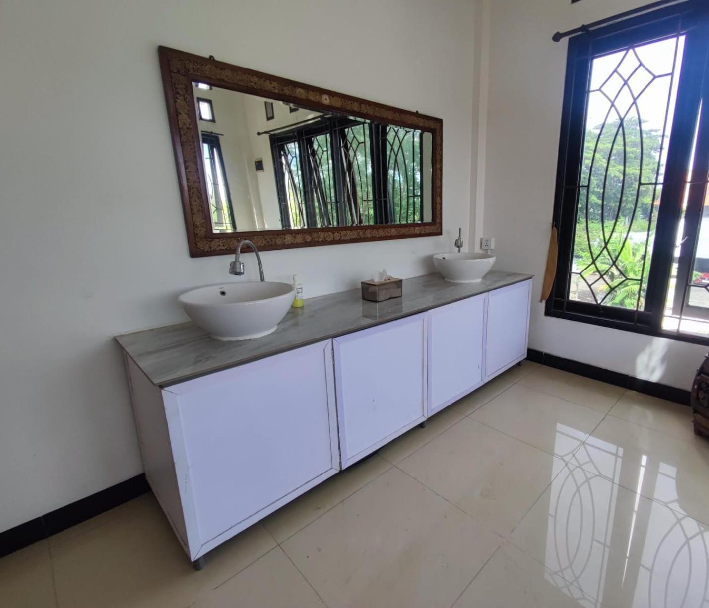 Fora Capsule Hostel Tuban Кута Екстер'єр фото